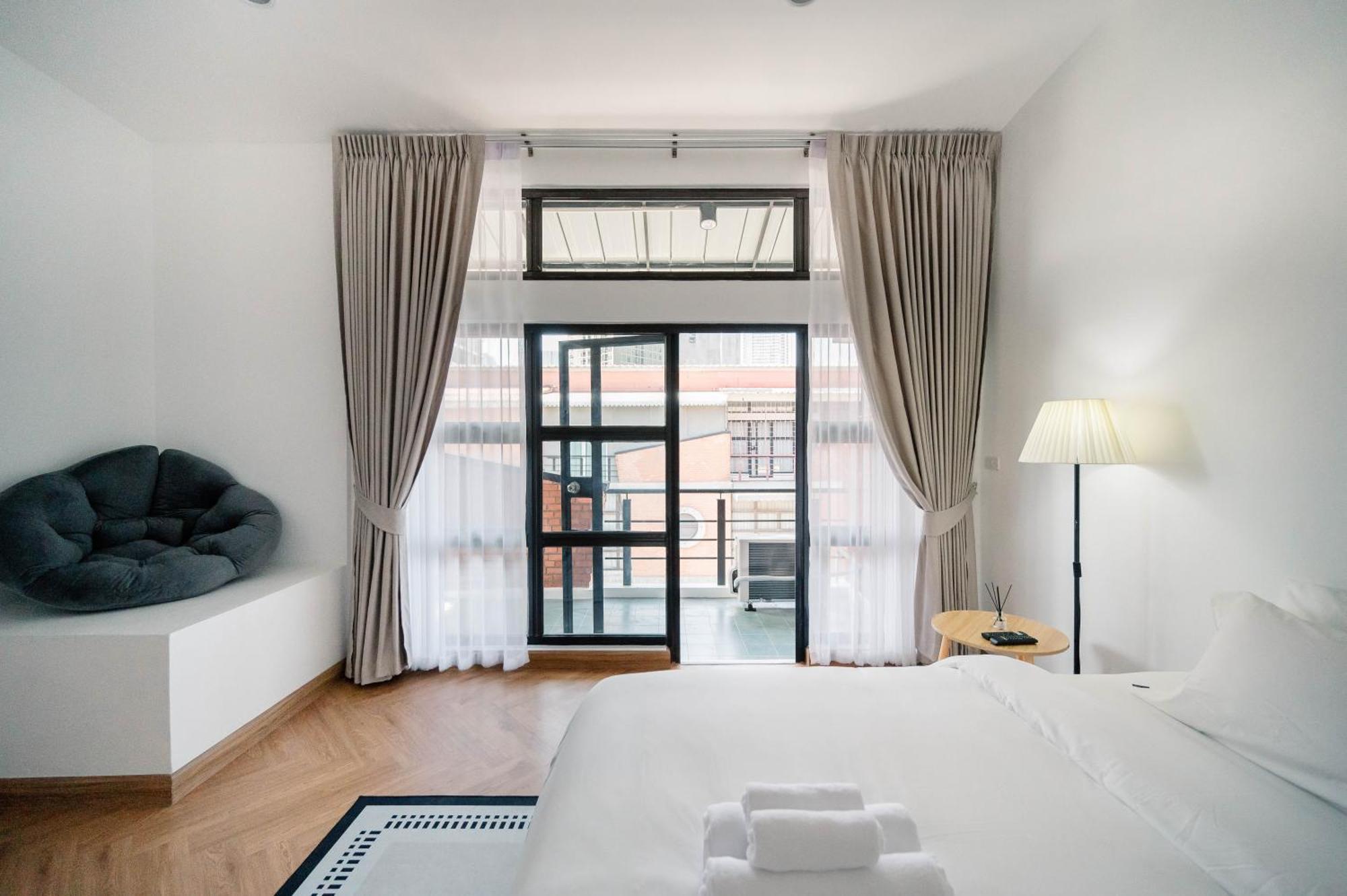 Mitt Haus Hotel Банкок Екстериор снимка