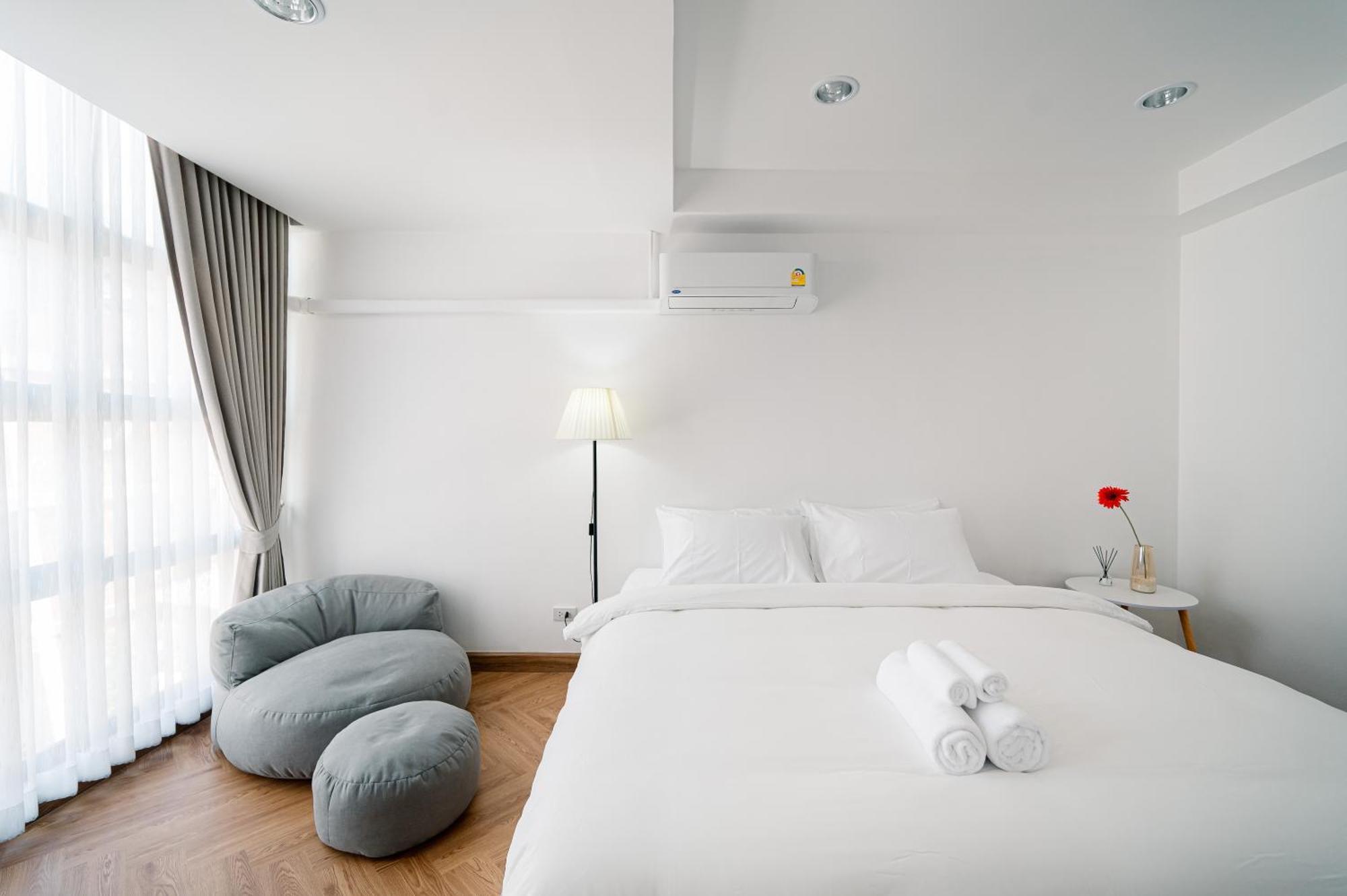 Mitt Haus Hotel Банкок Екстериор снимка